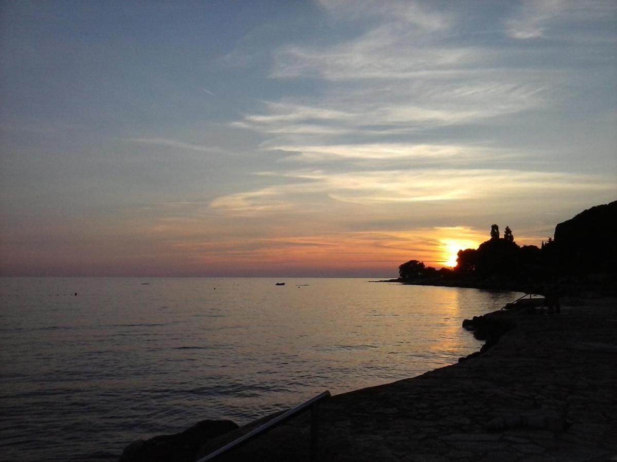 Apartman Sole Appartement Karigador Buitenkant foto