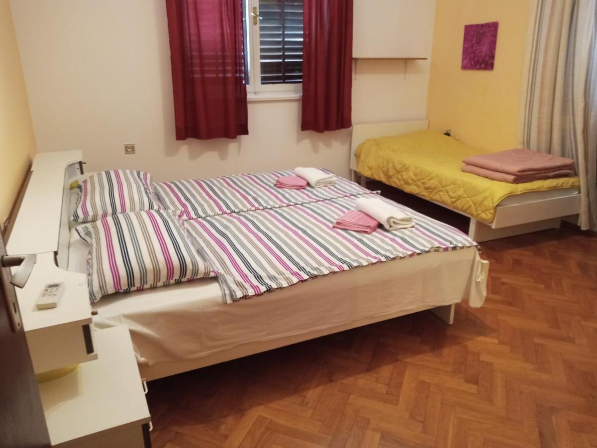 Apartman Sole Appartement Karigador Buitenkant foto