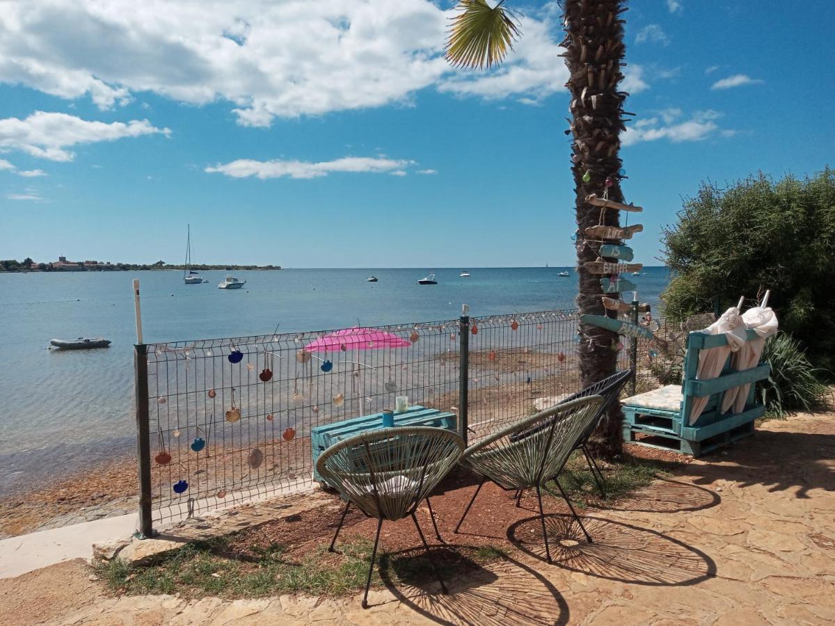 Apartman Sole Appartement Karigador Buitenkant foto