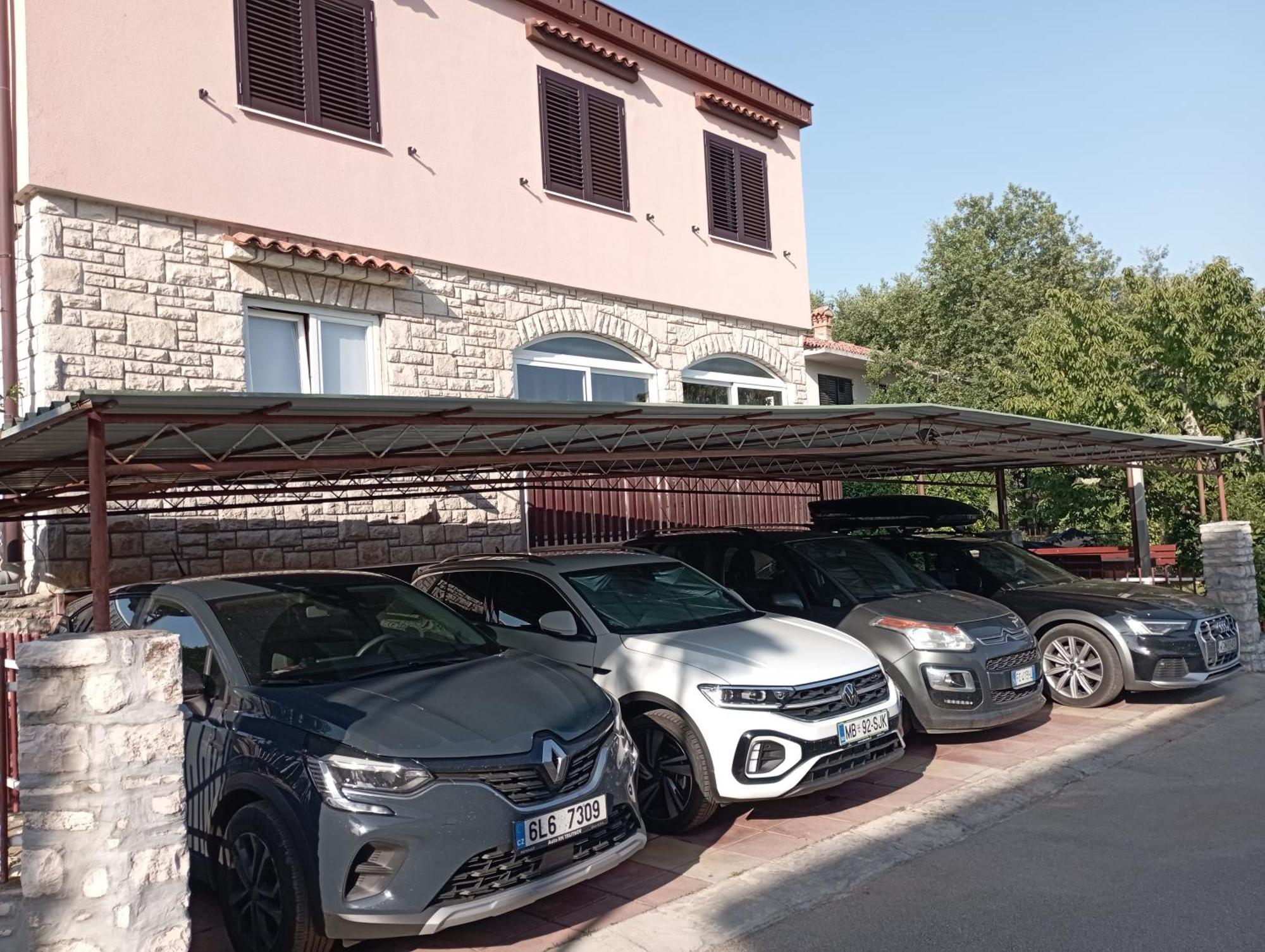 Apartman Sole Appartement Karigador Buitenkant foto