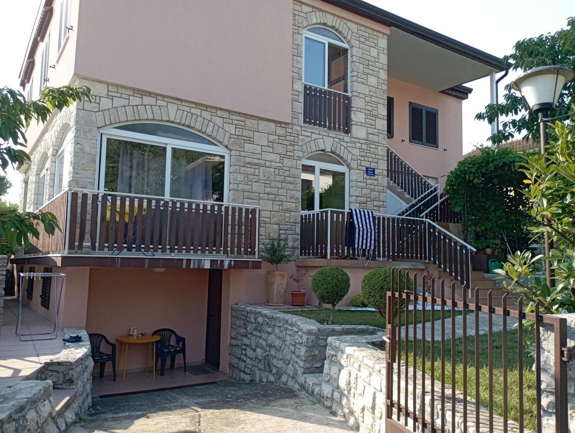 Apartman Sole Appartement Karigador Buitenkant foto